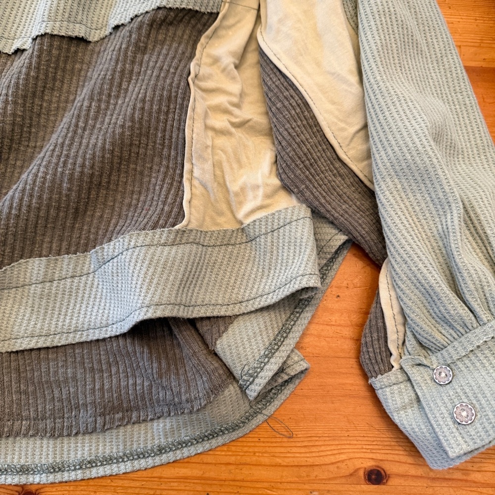 POL Patchwork Long Sleeve thermal top oversized f… - image 3